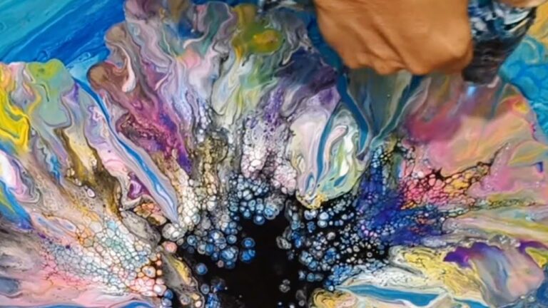 El impacto de los fondos azul y oro en el dise&ntilde;o moderno