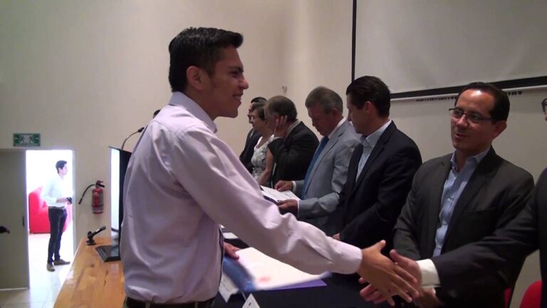 J&oacute;venes de Excelencia Banamex: Impulsando el Futuro
